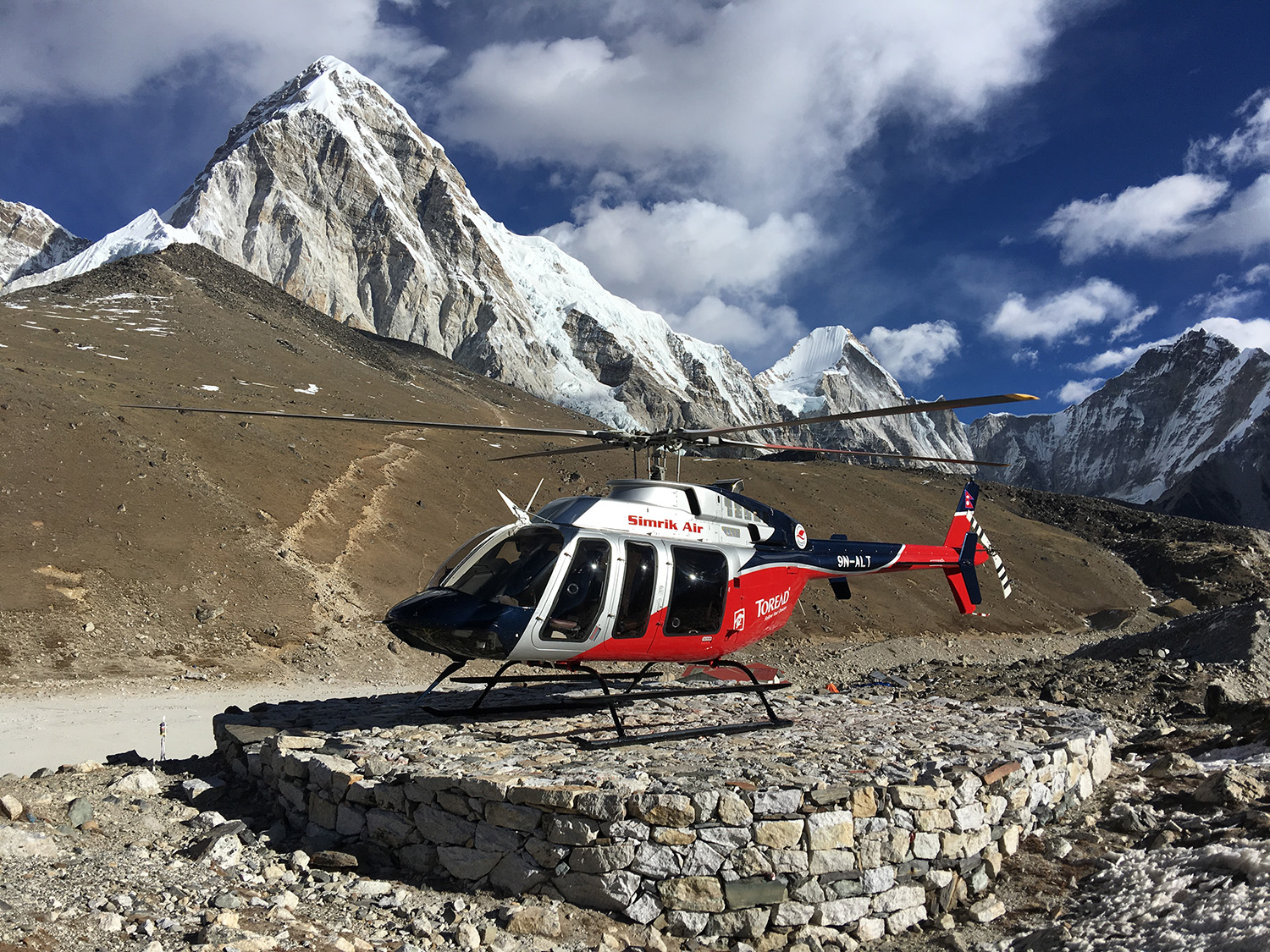 Everest Sightseeing by Chartered Helicopter